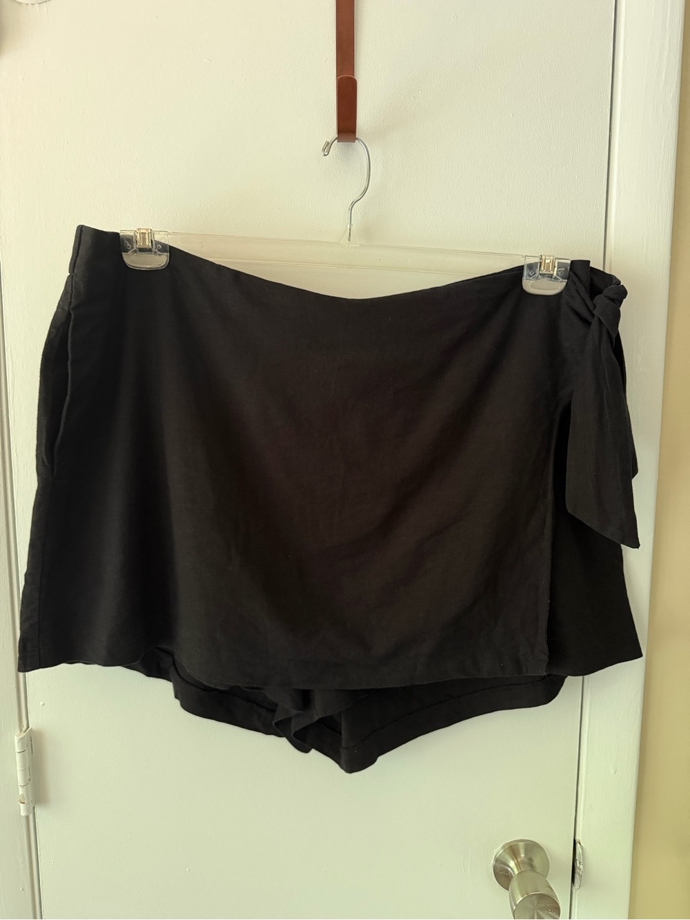 Old Navy High-Waisted Side-Tie Linen-Blend Skort - Picture 4 of 6